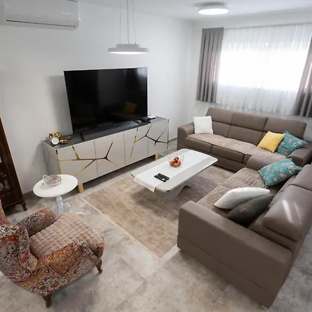 Holiday home Amazing In With Heated Swimming Pool